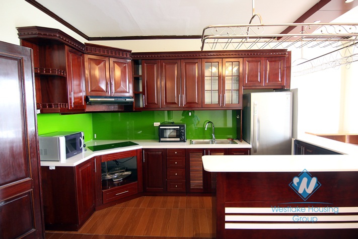 02 bedrooms apartment with lake view for rent in Tay Ho area 